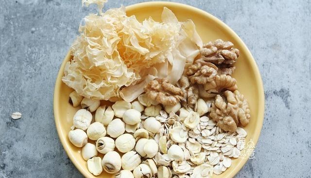 银耳|天冷了，喝梨汤不如喝它，坚持每周煮2回，整个冬季都舒适