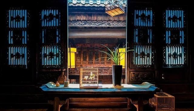 情窦初开的青春|古人房中的春凳有何妙用?至今仍被使用,不得不佩服老祖宗的智慧