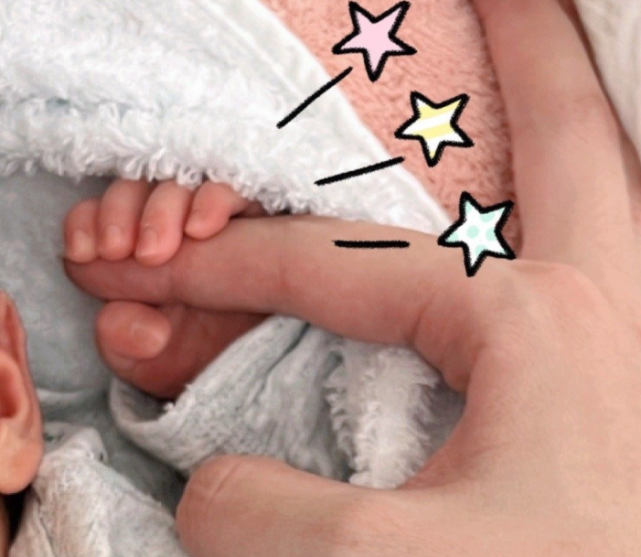 韩安冉|兜儿产女13天后自曝瘦34斤，发视频忙赚钱，被催：赶紧办婚礼吧