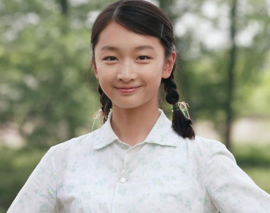 李昕言温度空间|张嘉倪“最美天后”，抢走女一号周冬雨的风头，但就是只能当配角