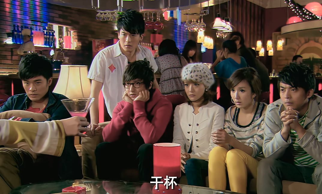 刘亦菲|《爱情公寓》女星“幻灭史”：娄艺潇、李金铭一步走错，沉迷带货