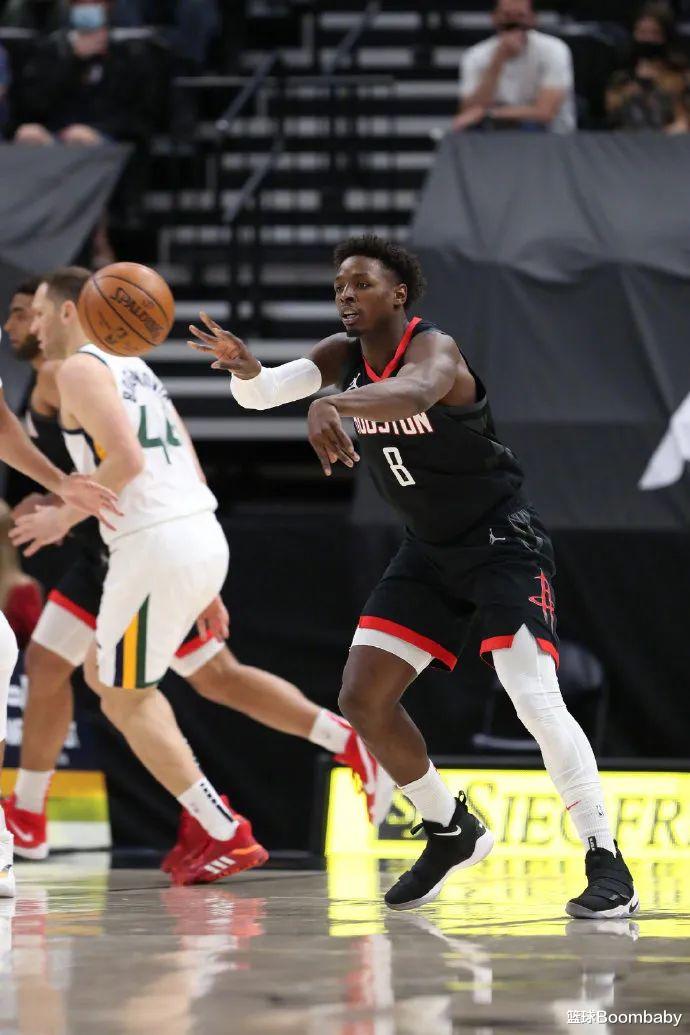 火箭隊(duì)|牛逼！全部數(shù)據(jù)均創(chuàng)新高！斯通神了，長(zhǎng)合同趕緊安排上啊