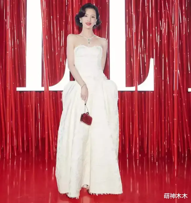 首映|让四位女星翻车的礼服！孙俪暴露短板，木村拓哉女儿如同灾难