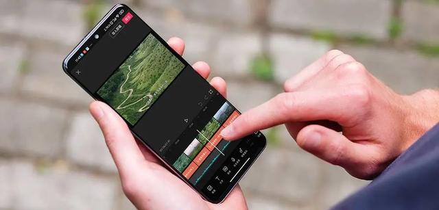 翻译|爸妈手机必备的10+个App!剪视频、改文件、学做菜,易上手超实用