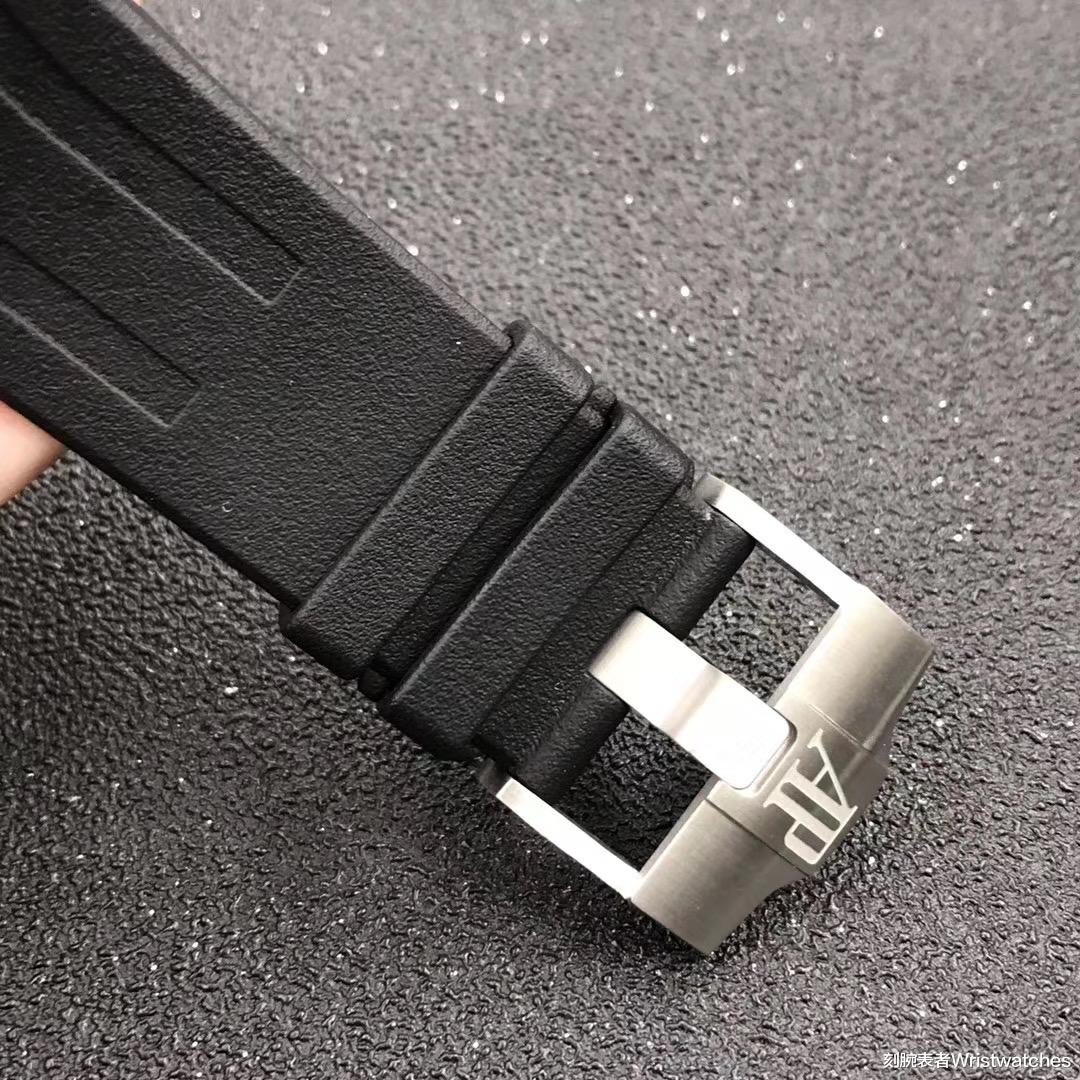 刻腕表者Wristwatches|JF厂爱彼大熊猫AP26400「V2顶级版」复刻表真假对比！
