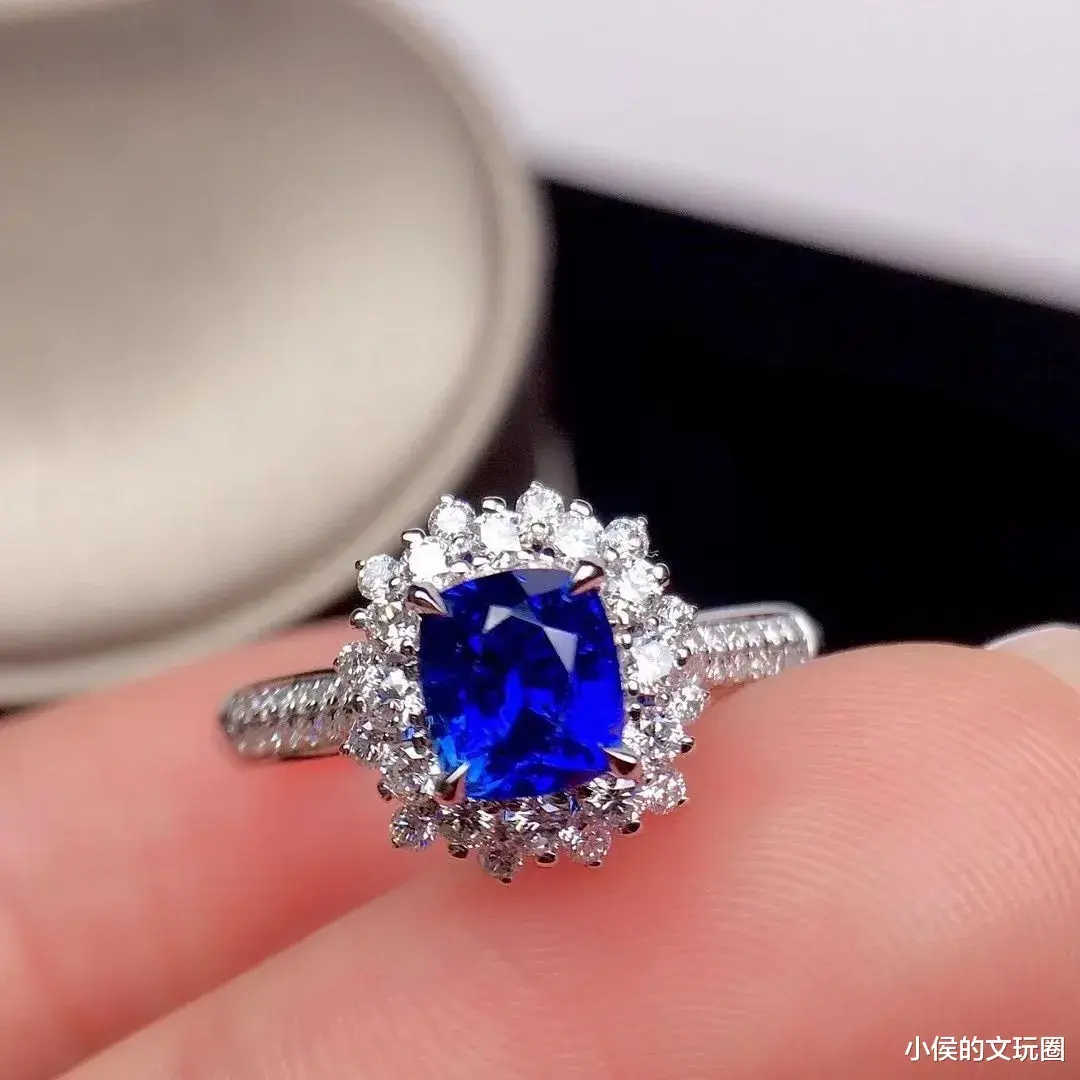 翡翠|美国疯狂印钞，你的钱正在加速贬值，怎么办？才发现它最保值！