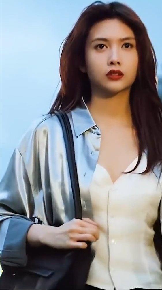 邱淑贞|\性感女神\邱淑贞：被王晶独宠9年，为何转身嫁给了富商沈嘉伟？