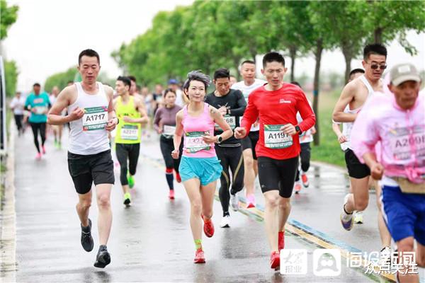 众点关注 燃动潍坊!中国寒亭?美丽乡村半程马拉松激情开赛