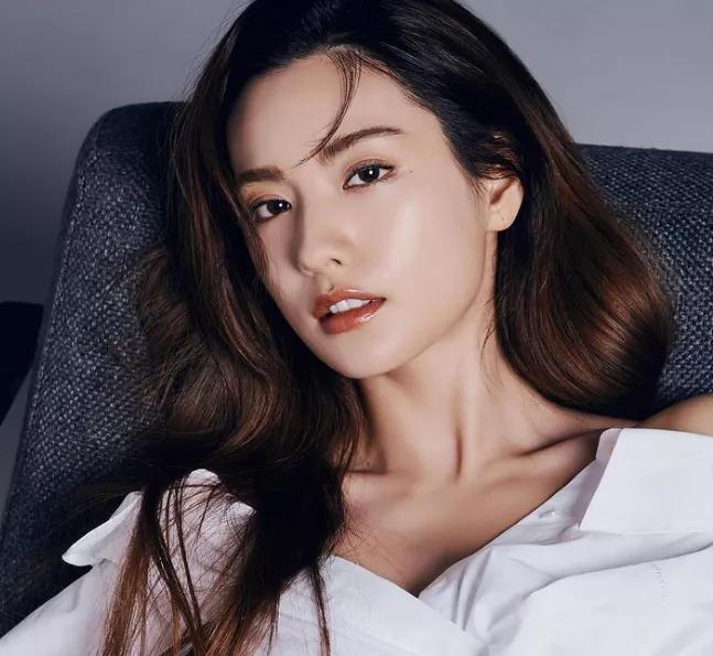 lisa|全球百位最美面孔：中国仅六人上榜，热巴58名，第1名是亚洲面孔