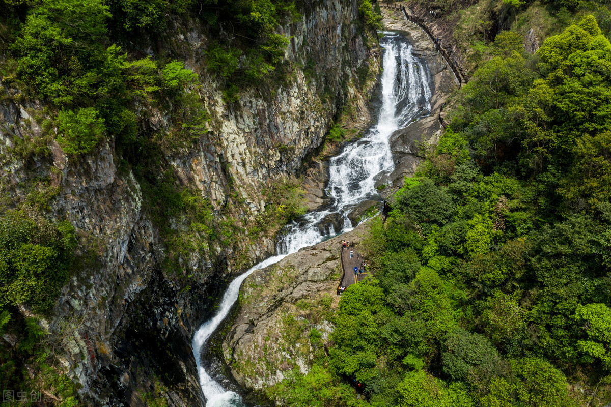芮城 浙江这一瀑布景区火了！有“小雁荡”之称，上海和杭州客常去