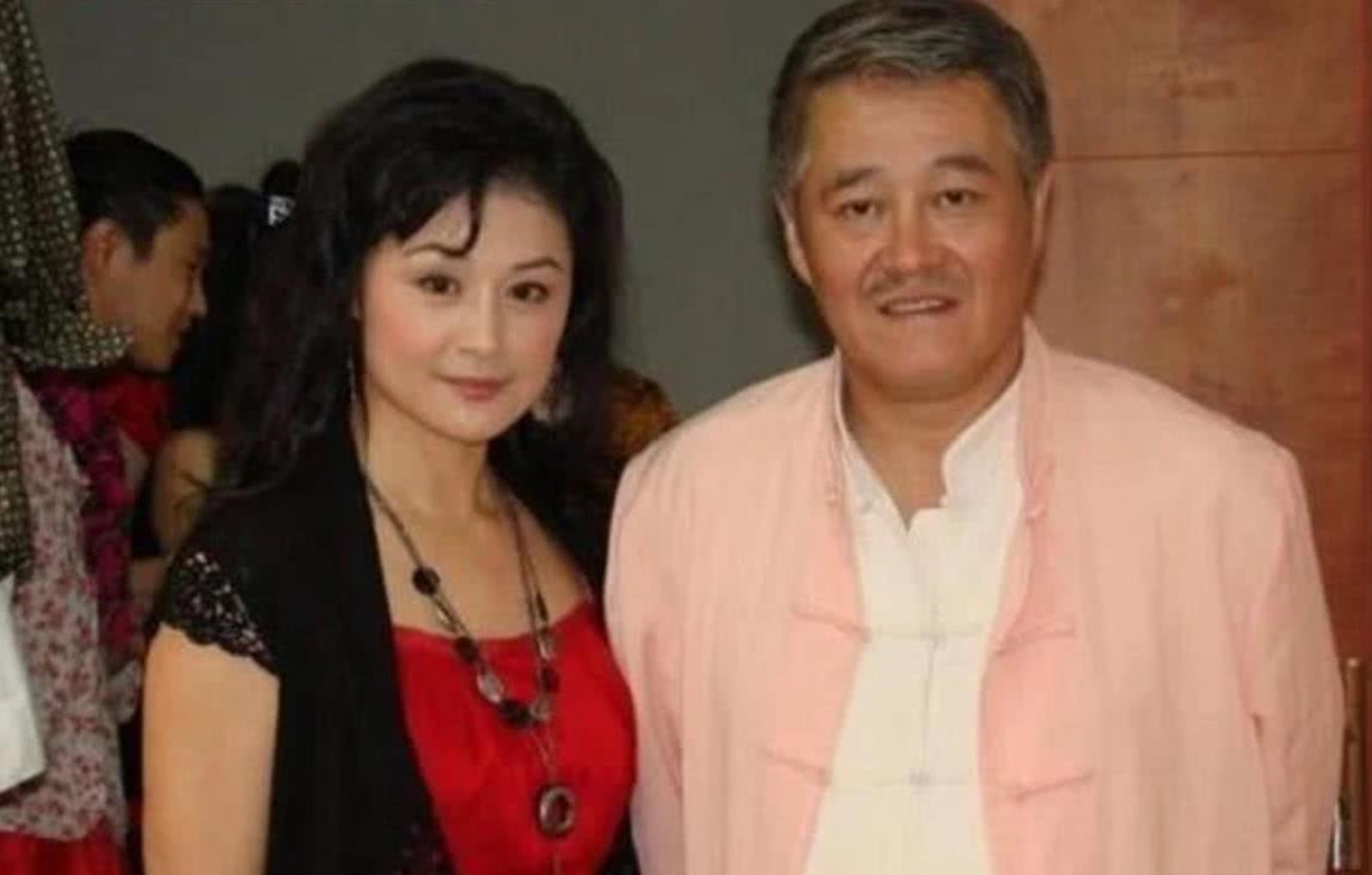 谢大脚|《乡村爱情》后续，如何安排谢大脚这角色？可以向春晚一小品学习