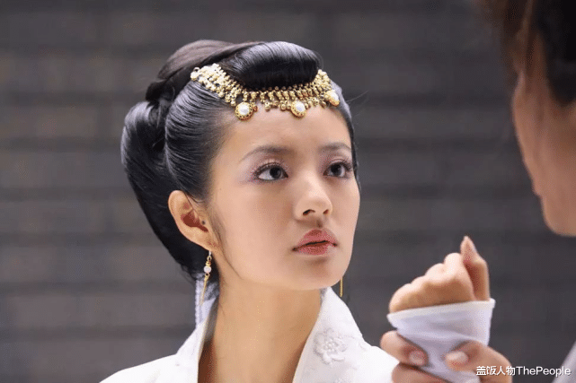 赵敏|7版赵敏颜值现状:黎姿脸僵、贾静雯老态明显,张敏已认不出来