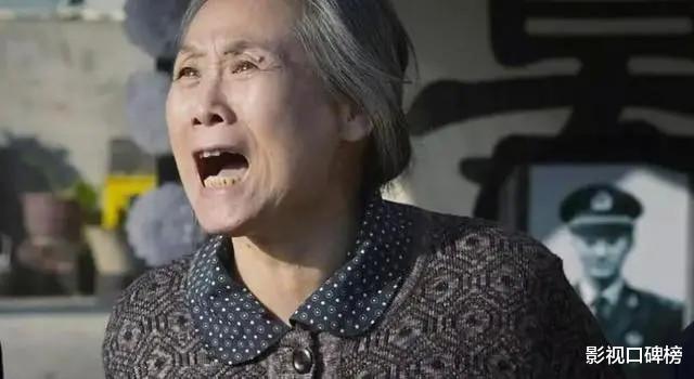 苇青|“百亿老太”苇青：扮丑卖惨只是表象，她和六个“孩子”相互成就