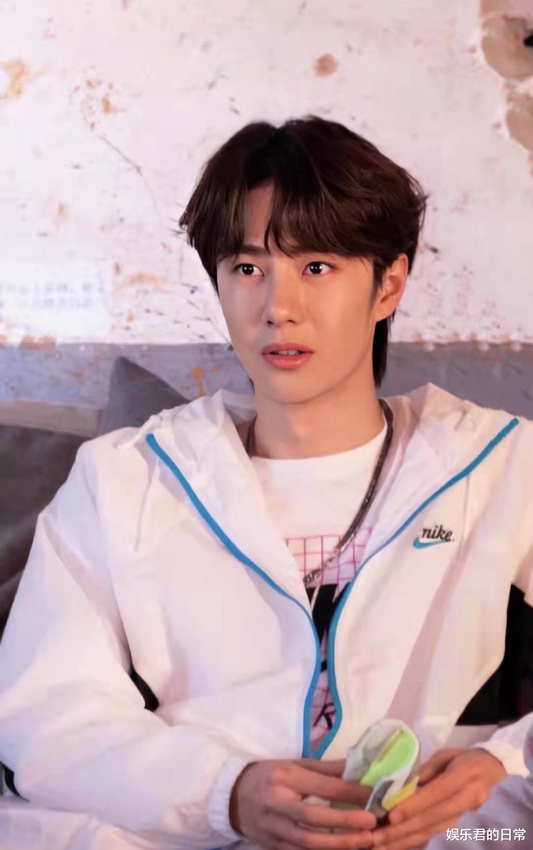 央视|王一博关晓彤央视舞台被替换,疑受整风影响,刘浩存登晚会惹争议