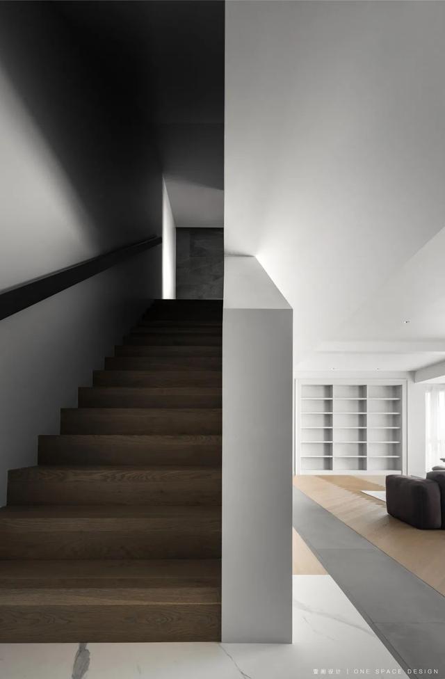241㎡现代复式,简约时尚的设计,看似简单也高级