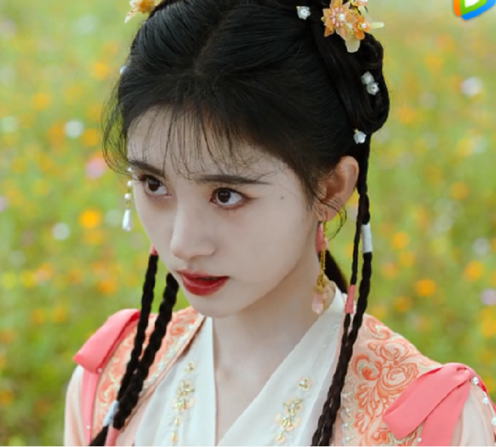 任嘉伦|鞠婧祎又被嘲了