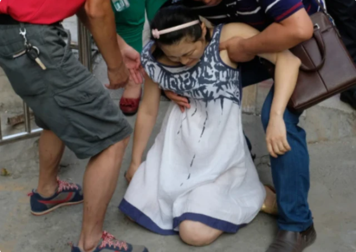 哦吼很棒|豪门儿媳贫血晕倒,险些“流掉”,孕妇哭诉:这事跟婆婆脱不开关系