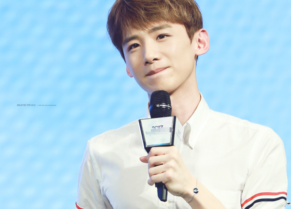 直男|至今“零绯闻”的5大男星，这3位是因为太直男，他俩则是太专一