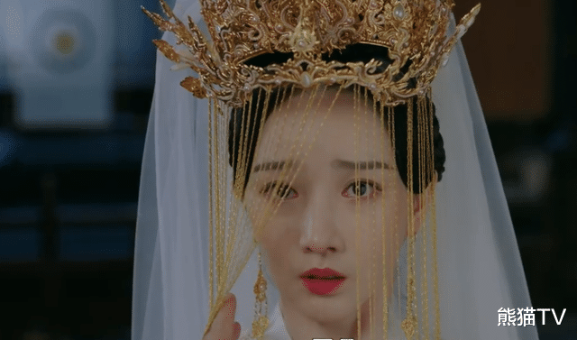 杨幂|杨幂《斛珠夫人》曝预告，俯视镜头像老太太，陈小纭造型惊艳