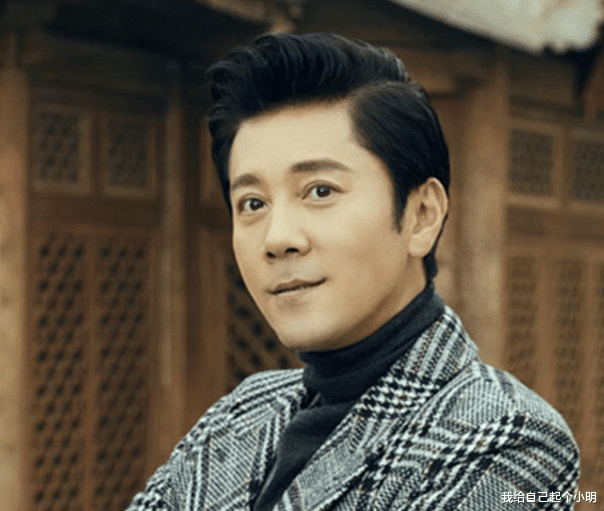 蔡国庆|他曾21次登上春晚舞台，被富婆倒追8年才结婚，如今妻子终于曝光