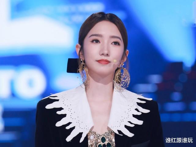 孟美岐|争议之后的《舞蹈生》录制现场，金晨佟丽娅满面笑容，孟美岐全程黑脸