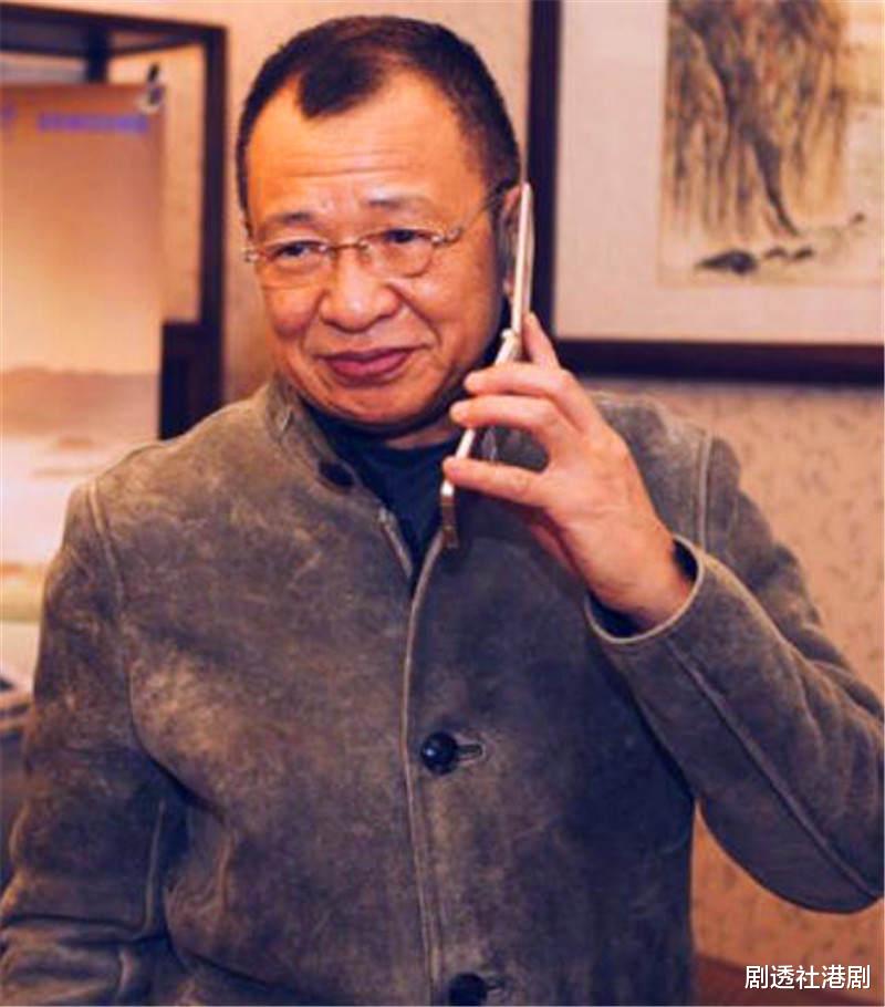 谢娜|身家丰厚！73岁TVB实力戏骨许绍雄豪宅曝光，泳池不输五星级酒店