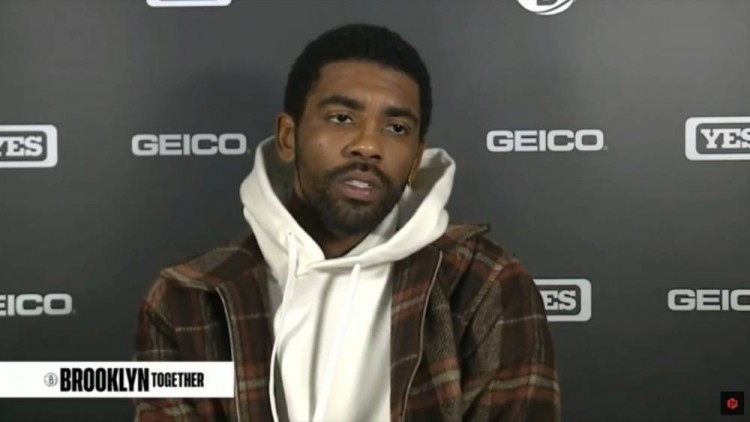 詹姆斯·哈登|從背后擁抱哈登照上熱搜！三巨頭親密無間，歐文：為隊(duì)友的表現(xiàn)驕傲！