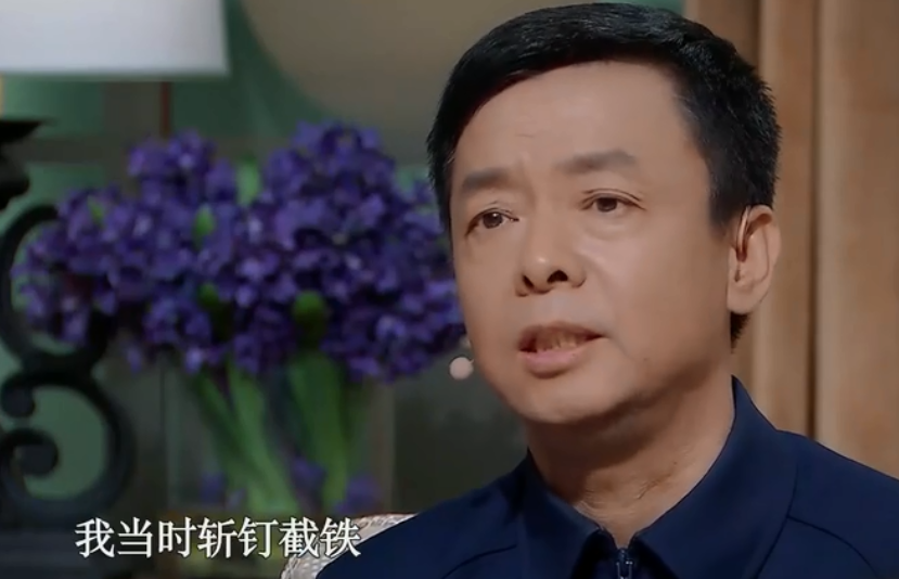 他是中国首批航天员,4次与飞天失之交臂,23年至今无缘太空,他用一句话道出真相
