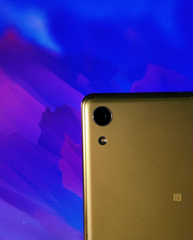 索尼Xperia|开箱Xperia XA Ultra，特点鲜明的老玩具