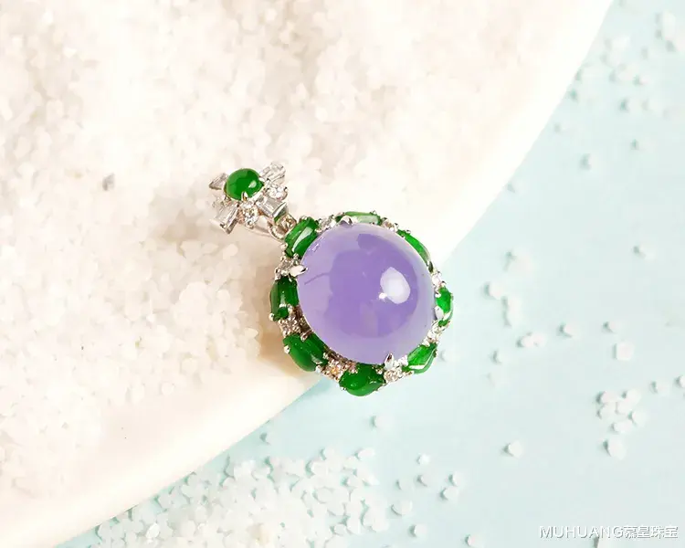 翡翠|大家都知道翡翠是“玉石之王”，但你知道这个称号怎么来的吗？