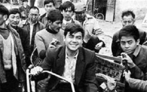 福州首富陈凯:出门带私人保镖,请客吃饭只喝30年以上的茅台
