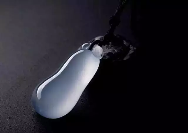 钱币|翡翠内行买种，外行买色