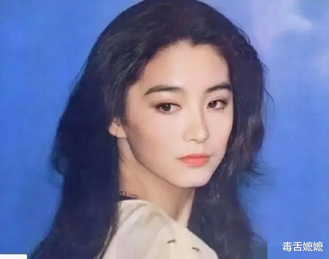 林青霞|《白发魔女传》不为人知的往事，张国荣林青霞限制级演技让人脸红