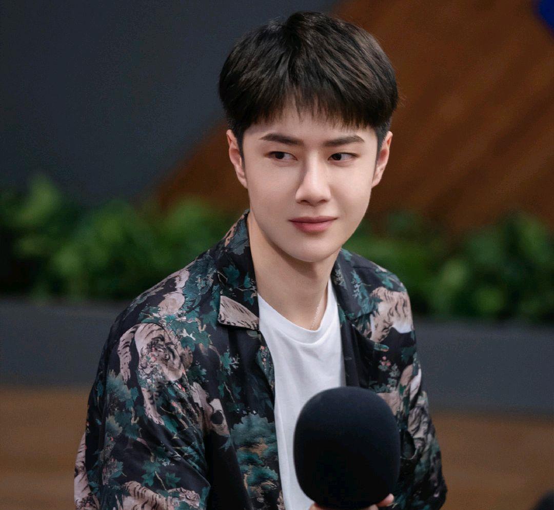 罗晋|王一博梁朝伟，TFBOYS又没合体，刘昊然湾区，罗晋定型，金晨跳舞