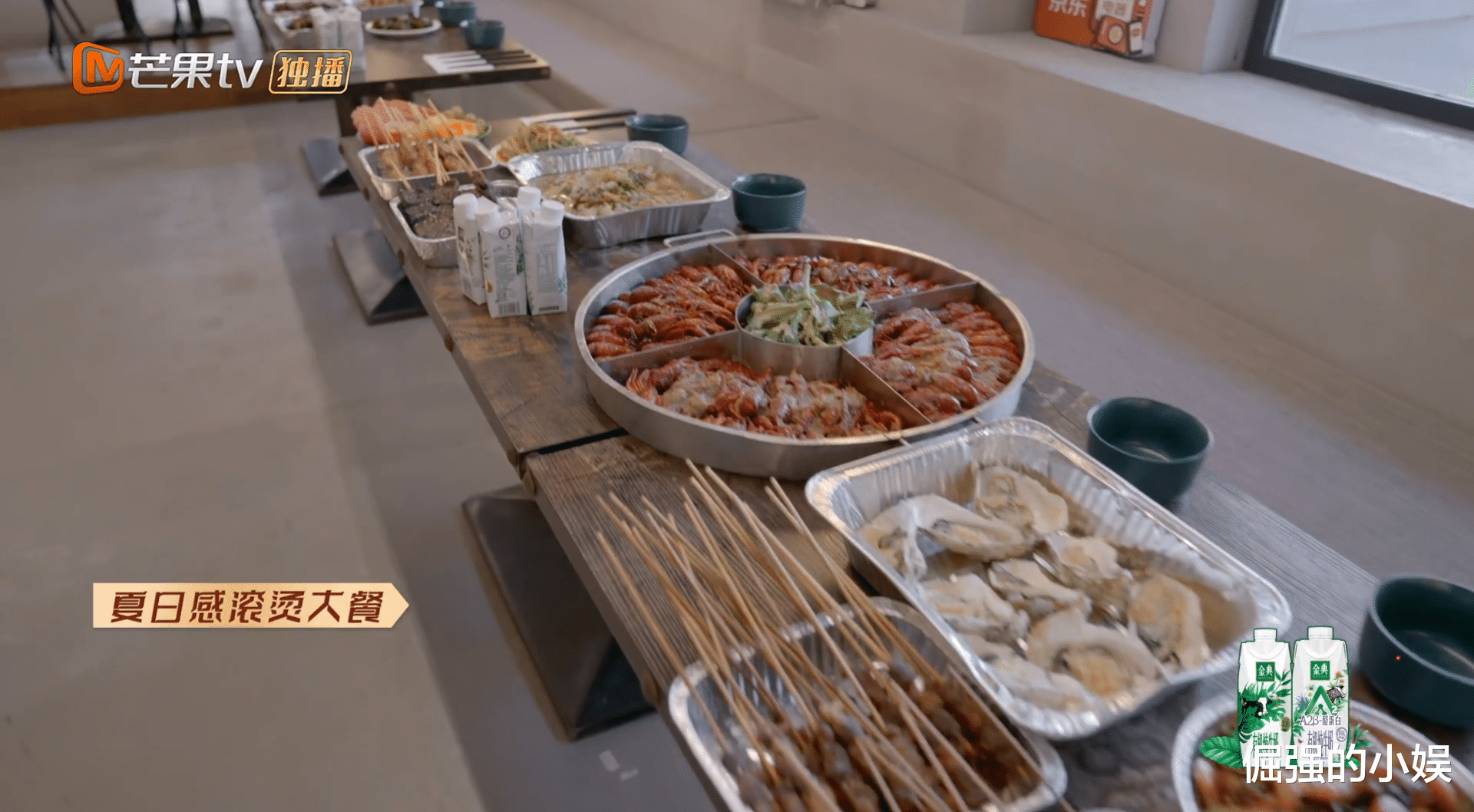 李云迪|李云迪作为钢琴家的意志力,简直太可怕,面对海鲜大餐丝毫不为所动