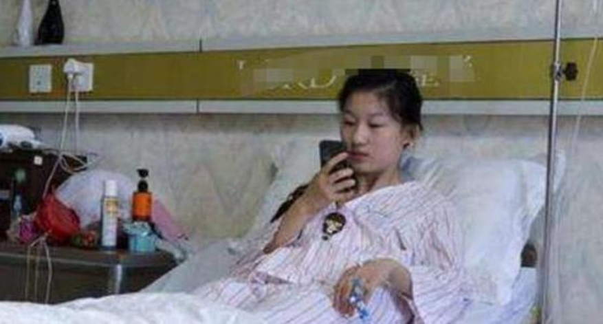 刘亦菲|19岁花百万整成刘亦菲，为追星名字改高仿，如今23岁判若两人