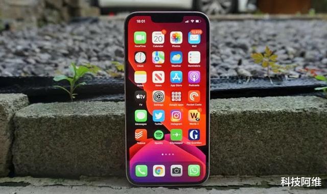 英伟达|iPhone13最新价格确认，年底再度降价，128GB版本售价更亲民了