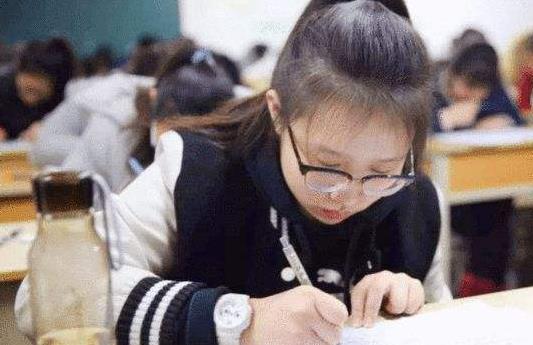 西装|国内最高学历是什么?大部分人都搞错了,就连公务员考试也答错了