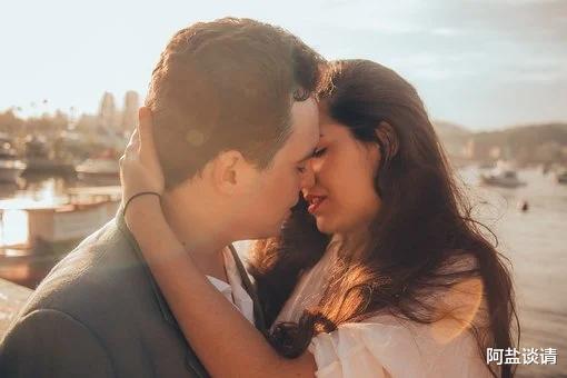 阿盐谈请|下嫁凤凰男还陪嫁婚房，谁料生女儿却遭谩骂：赔钱货让我后继无人