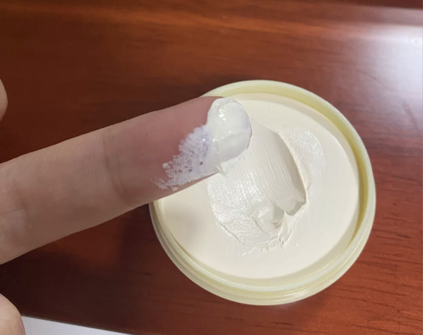 穿衣搭配 身边这些“老国货”护肤品，包装简单却是个个都好用，你都用过吗？