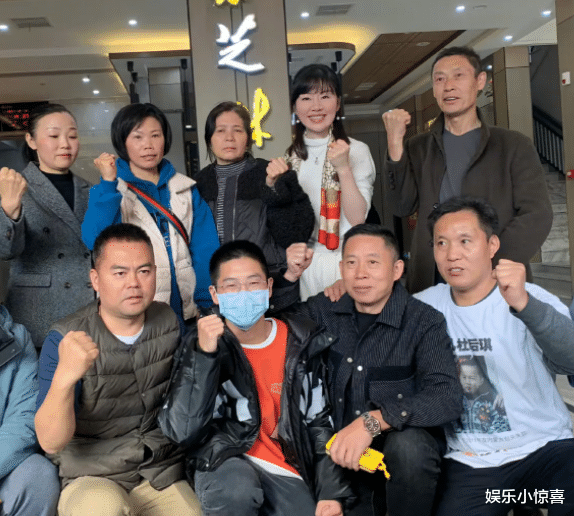 麻花辫|假惺惺？养姐晒孙卓旧照，舍不得弟弟离开，曾扬言卓卓是他们的