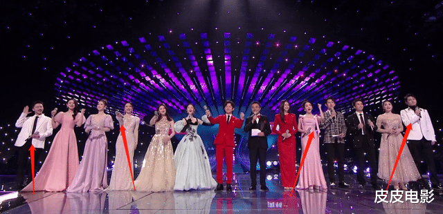 跨年晚会|跨年晚会让人不省心，湖南台主持人接不住词，江苏台一只手误入画