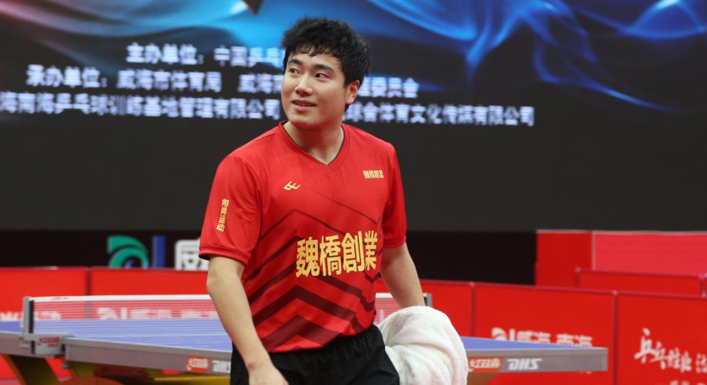 追寻星座的世界 国乒世界冠军2-0领先，被樊振东3-2逆转，遭遇双重打击