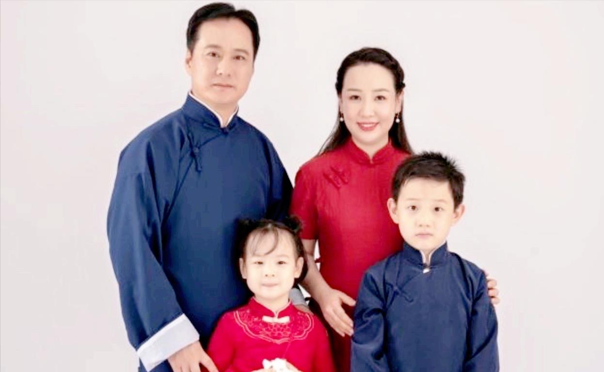 金铭|90年代童星现状如何?关凌结婚10年晒俩娃,小婉君金铭41岁仍单身