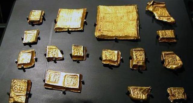 厨房下面有古墓,私自盗挖,以为能卖个好价,不料赔了夫人又折兵