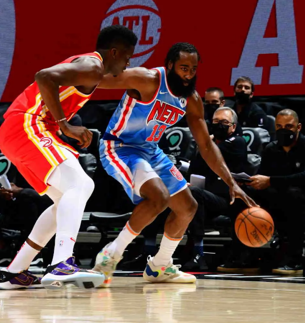 詹姆斯·哈登|31+8+15！哈登变成了三巨头的老大，篮网终于走上正轨