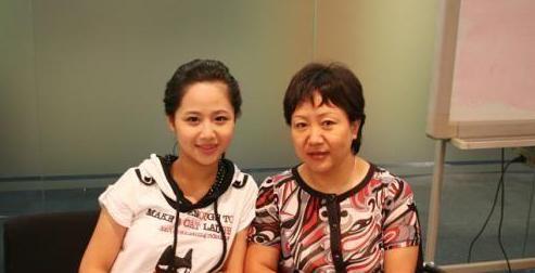 杨紫|杨紫妈妈太低调！原来是《天龙八部》中的她，怪不得杨紫如此出色