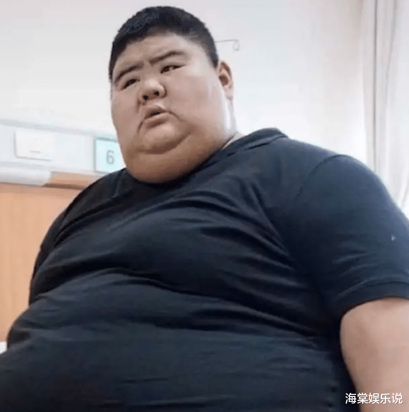 |恭喜!网红山东第一胖结婚,为爱减肥400多斤,23岁妻子颜值超高