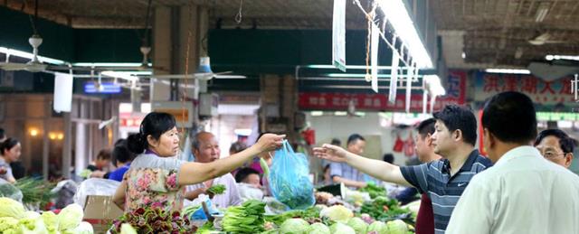 固体废物 又一生活用品迎来“涨价潮”，一个月上调3次，需要囤货吗？