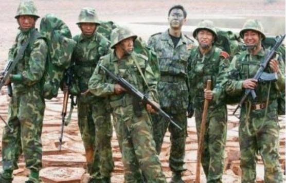 许三多|《士兵突击》中能力甚至超过了指导员的何红涛，为何会被弱化？